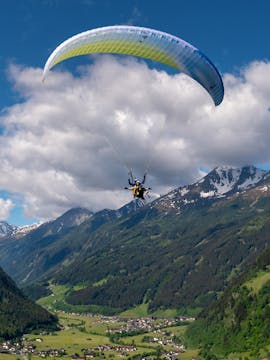 Tandem Paragliding