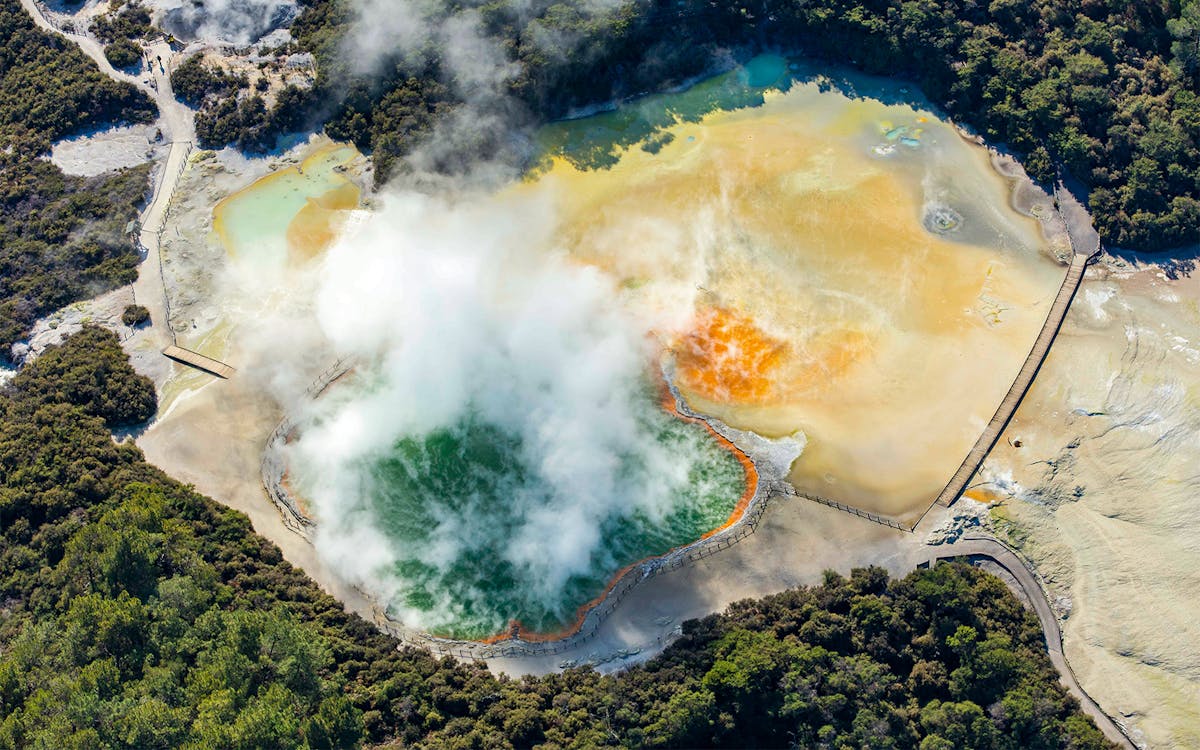guided tour of mount tarawera by helicopter with volcanic summit walk-9 guided tour of mount tarawera by helicopter with volcanic summit walk-9