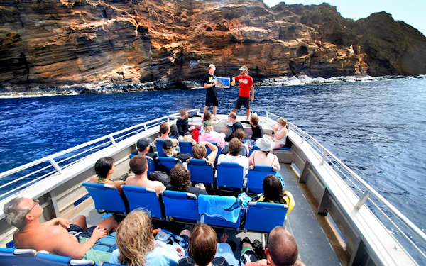 Molokini Crater & Turtle Arches Snorkel by Adventure Raft