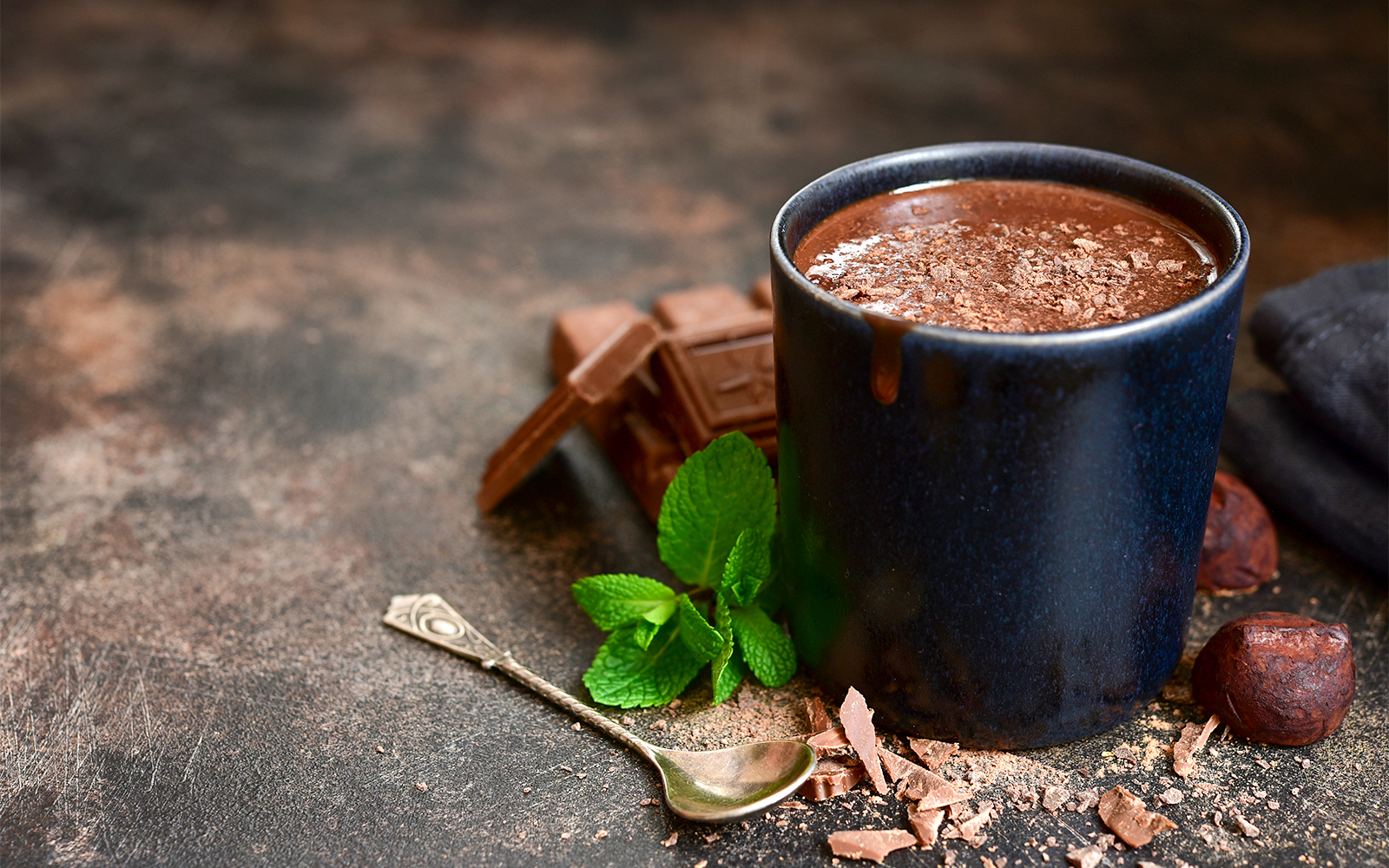 Sampan Ride - Dining