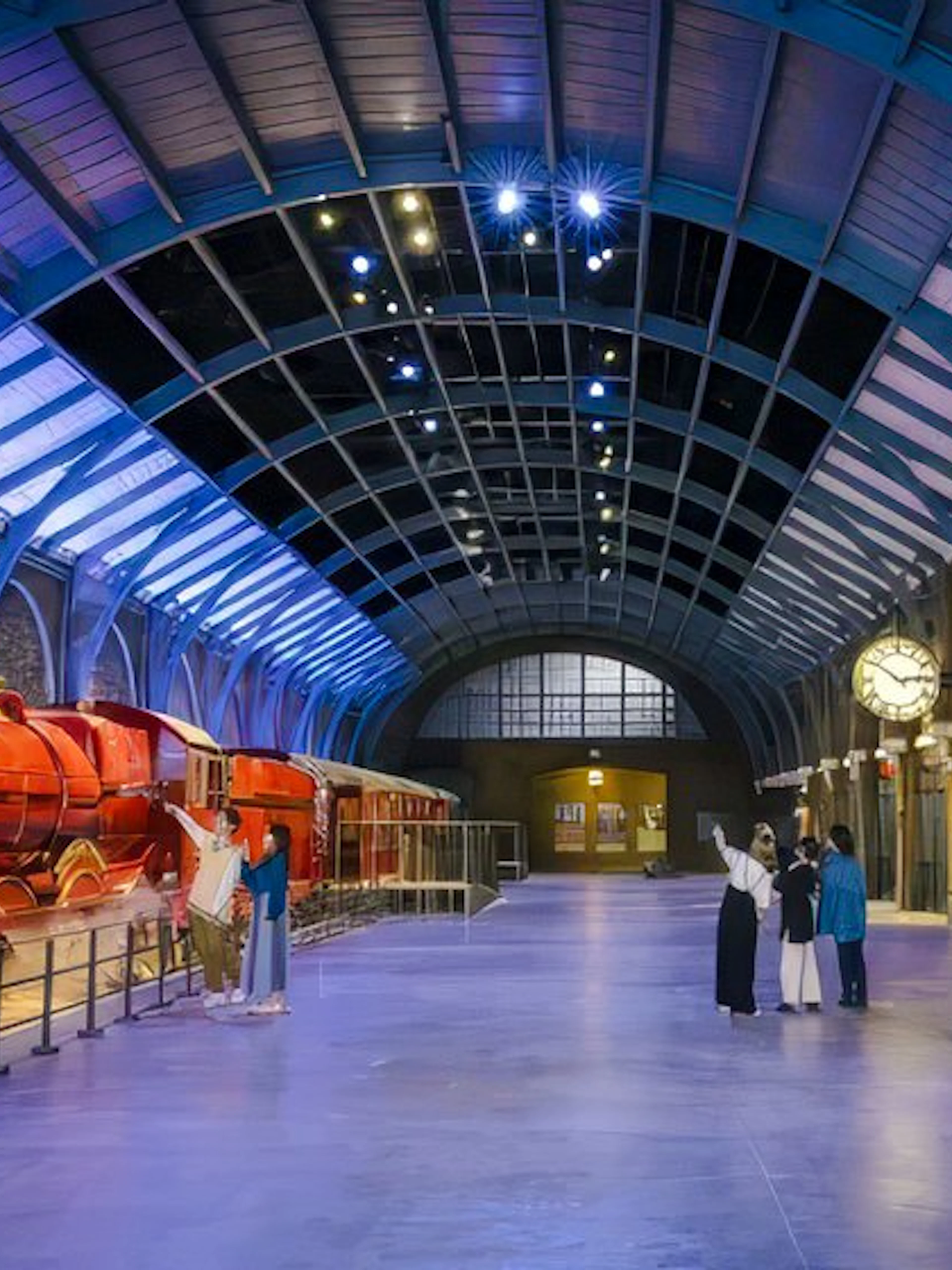 Hogwarts Express at Platform 9 ¾, Warner Bros. Studio Tour Tokyo.
