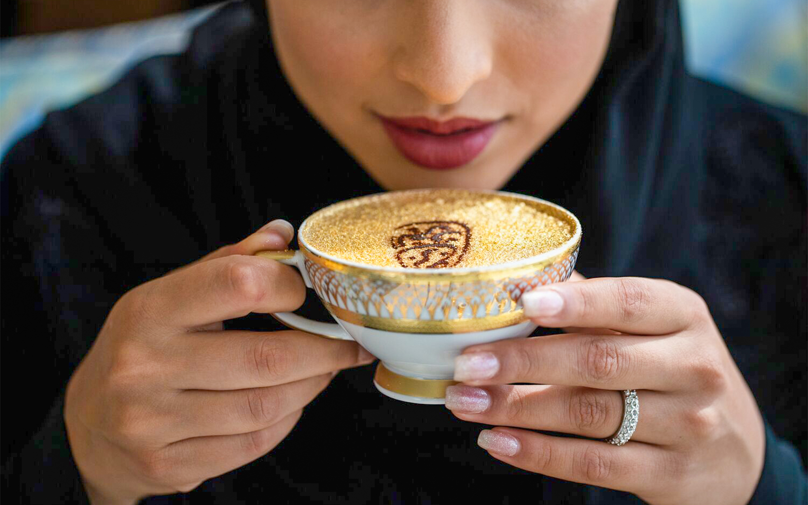 Guided Tour + Gold Cappuccino