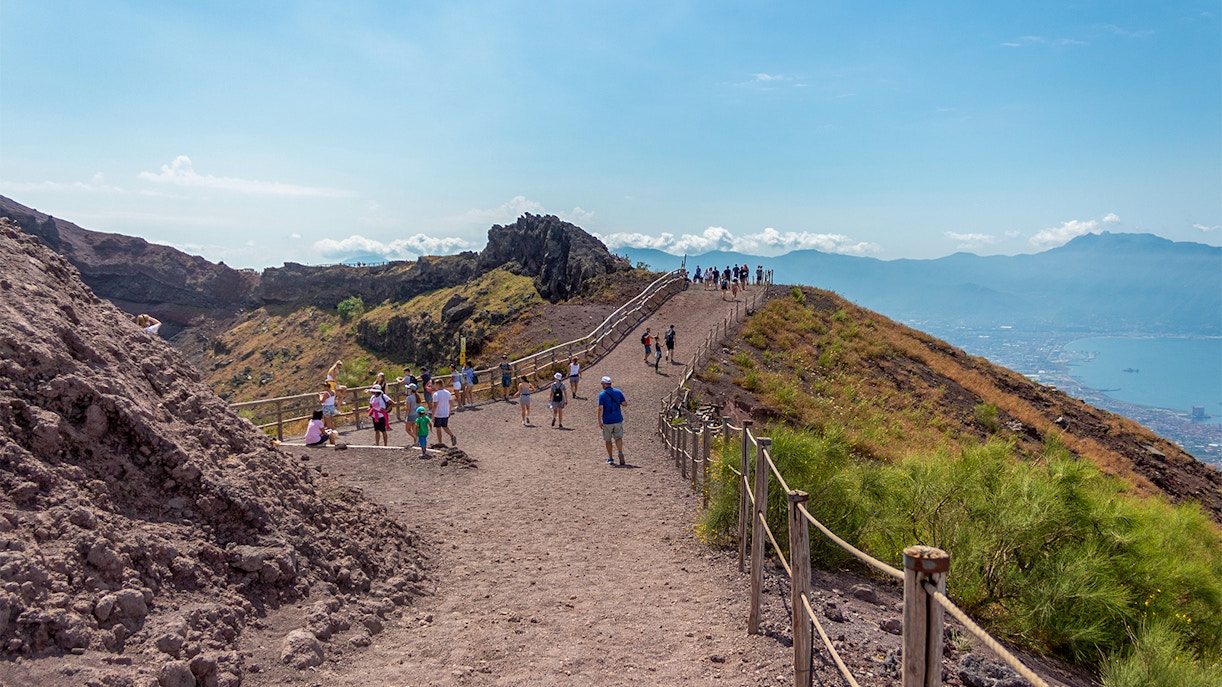 Mount Vesuvius hike