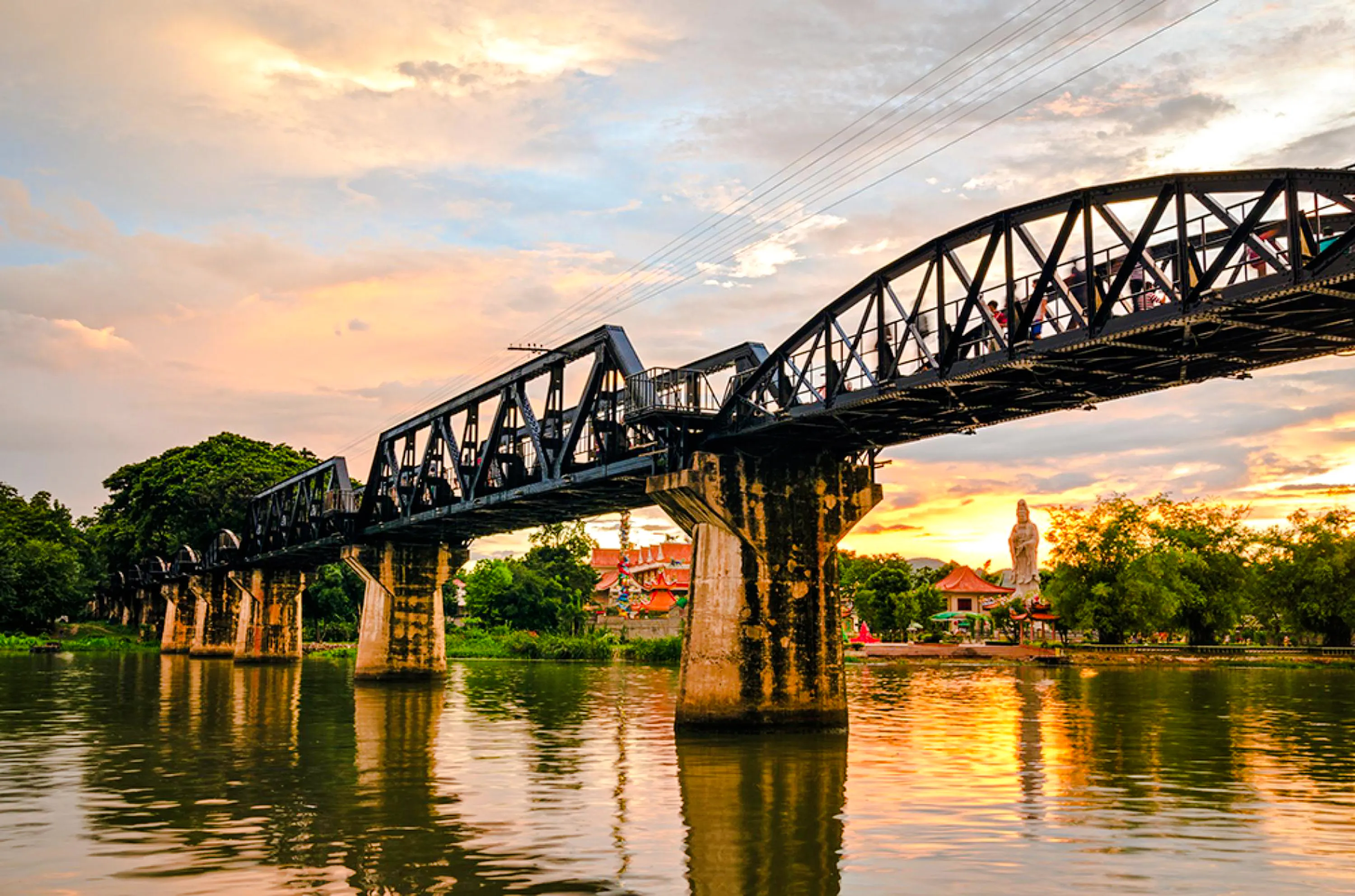 à partir de bangkok : visite privée au pont sur la rivière kwai et au pass de hellfire, avec trajet en train sur le « chemin de fer de la mort »-1
