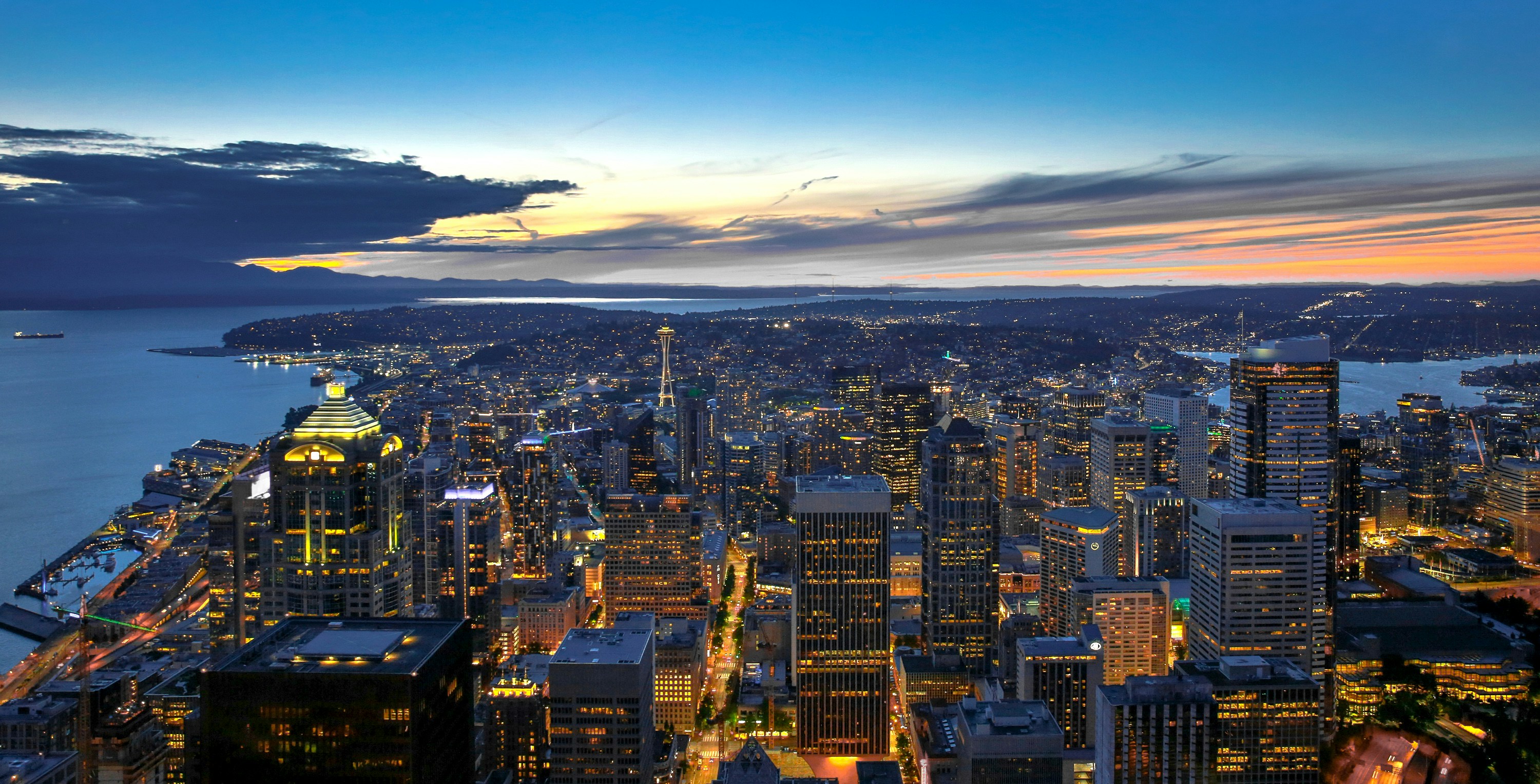 Watch the day slip into night