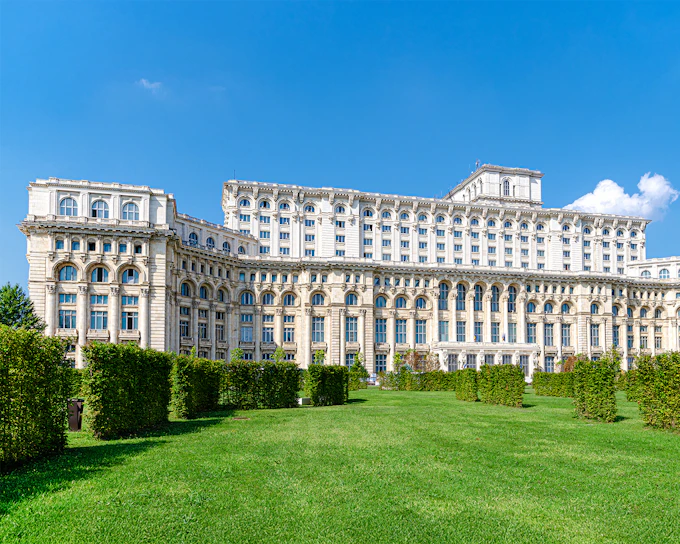 Bucharest: Palace of Parliament, Ceaușescu Mansion & Village Museum Guided Tour with Transfers