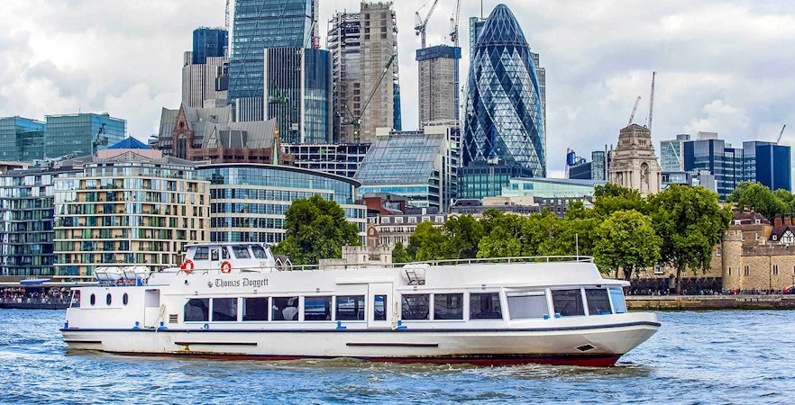 Thames River cruise