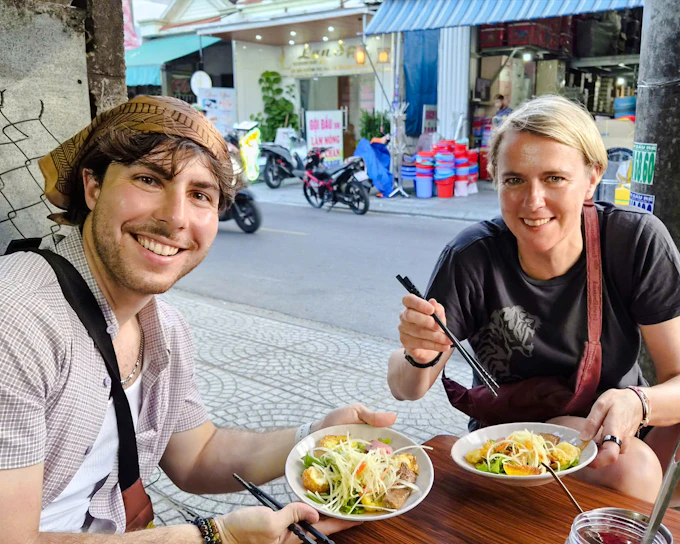 Hoi An Small-Group Food Walking Tour with Paper Lantern Release and Hoai River Boat Ride