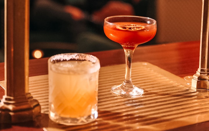 Cocktails on a bar counter at Laietana Flamenco Show.