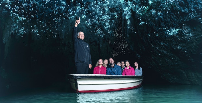 Te Anau Glowworm Caves