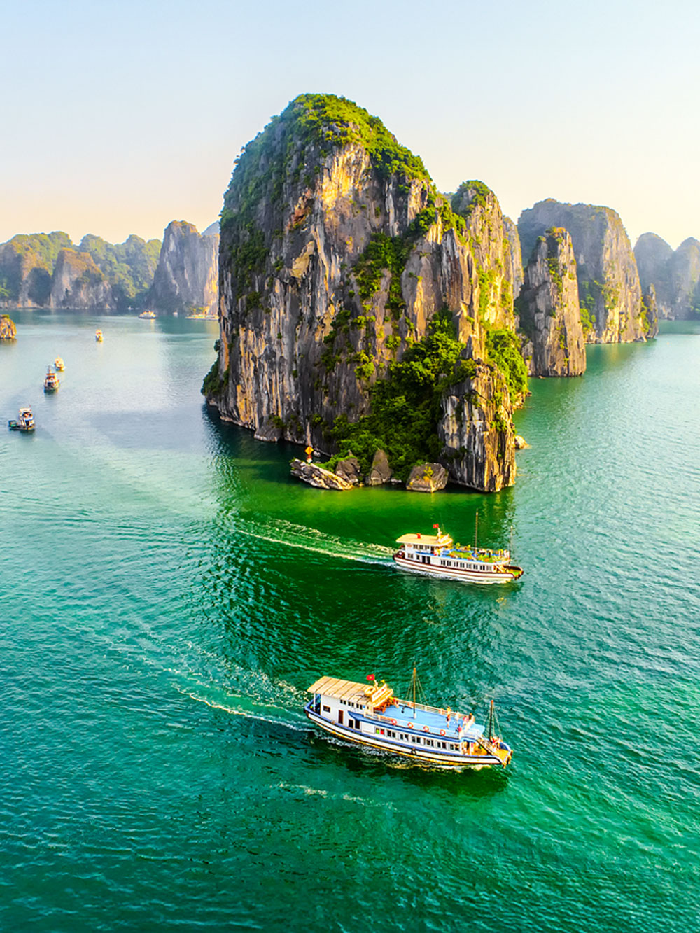 Cruceros por la bahía de Ha Long
