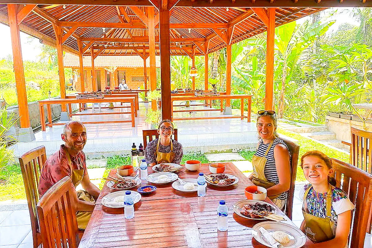 Ubud Balinese Cooking Class with Rice Field View Image 5
