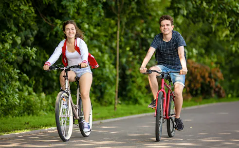 Cyclists enjoying a guided bike tour through Mitte and Tiergarten in Berlin.