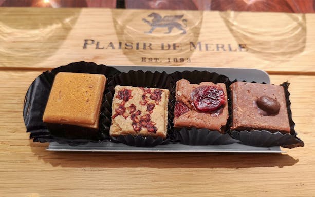 Cookies and snacks for wine tasting on Franschhoek Wine Tram Xplorer Tour, Cape Town.