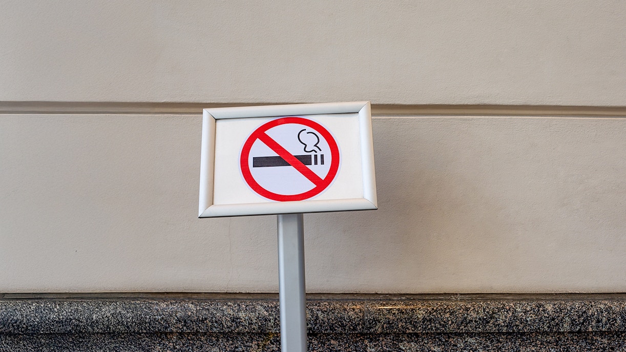 no smoking sign board