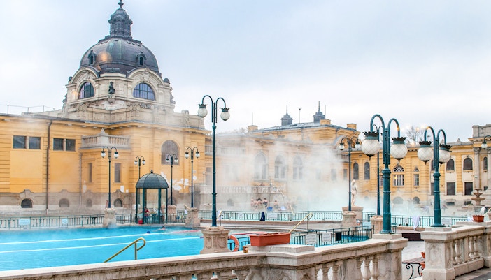 inside szechenyi baths