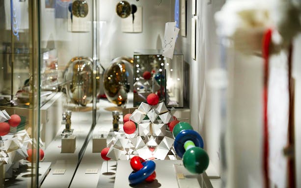 Exhibit of scientific models at the Nobel Prize Museum.