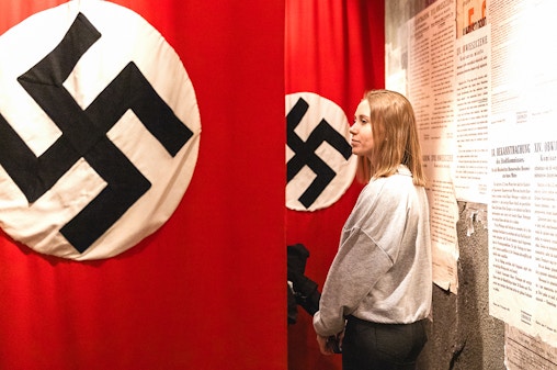 Rondleiding met gids door de Schindlerfabriek