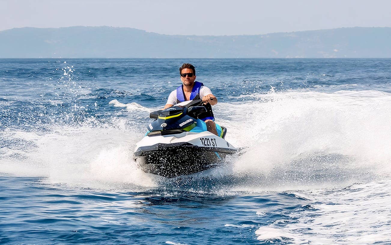 safari en moto acuática por split con traslado en lancha rápida y escapada a la playa-1