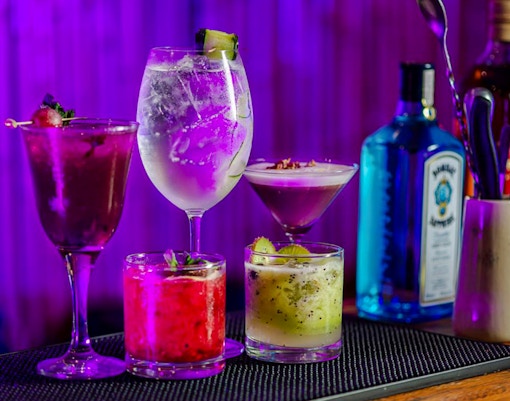 image of tango show with PREMIUM/executive dinner