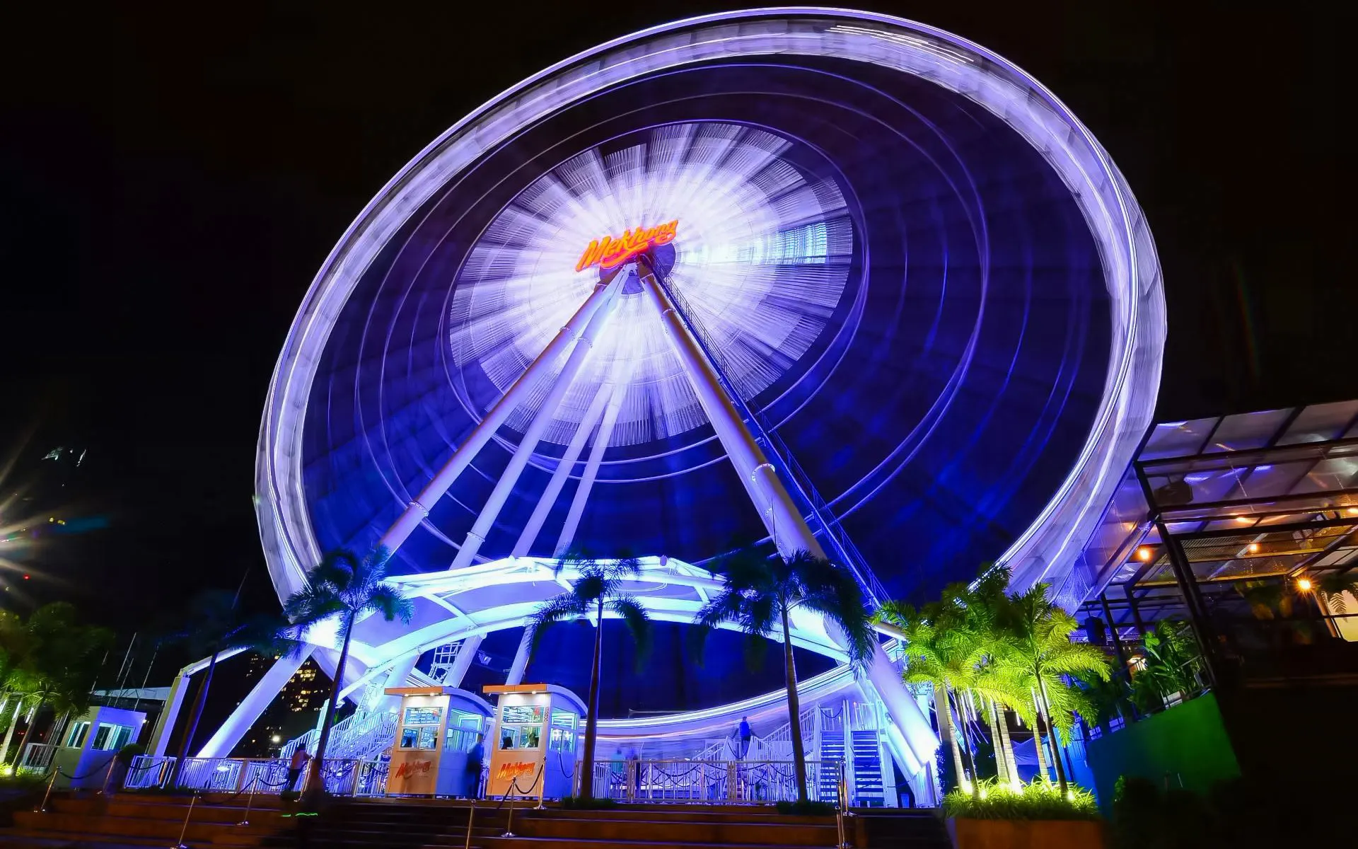 Night view of Asiatique Sky Ferris wheel at Asiatique The Riverfront, Bangkok, Thailand.