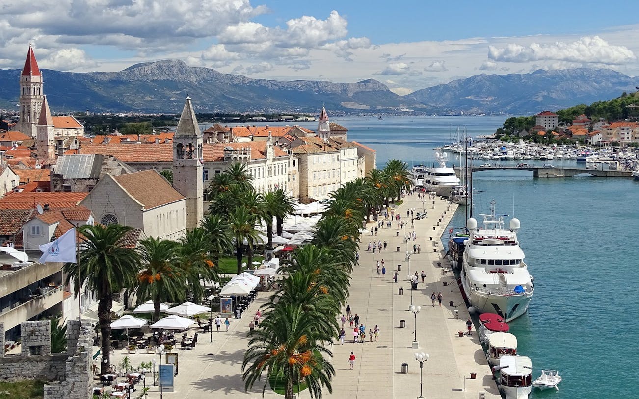 à partir de split : visite guidée de la forteresse de klis et de la vieille ville de trogir, avec arrêt photo panoramique et transferts-5