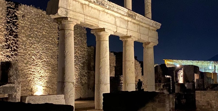 Entdecken Sie Pompeji unter den Sternen – nur für eine Nacht!