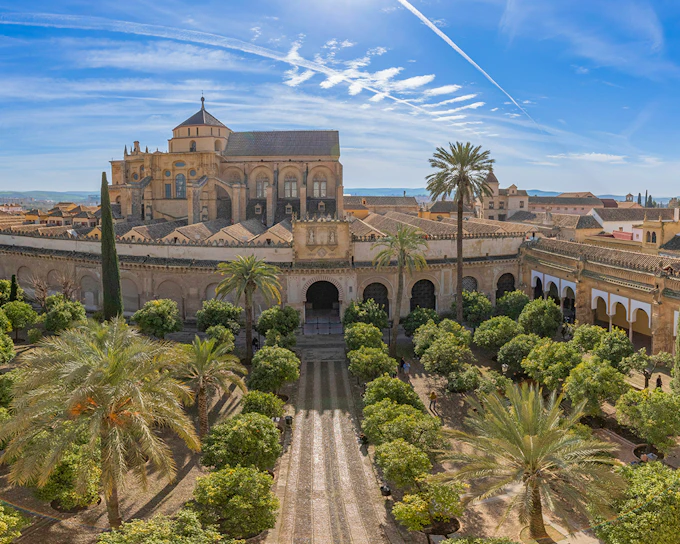 Cordoba Mosque-Cathedral & Jewish Quarter Guided Tour with Optional Alcázar Visit
