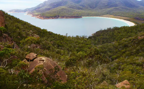 a day at wineglass bay - launceston to hobart -1