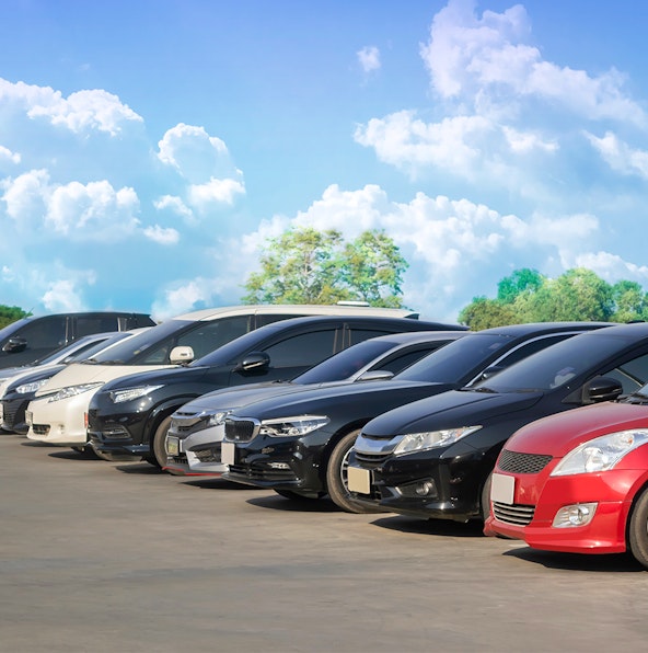 Trying to figure out where to park near Pena Palace? We’ve got you covered