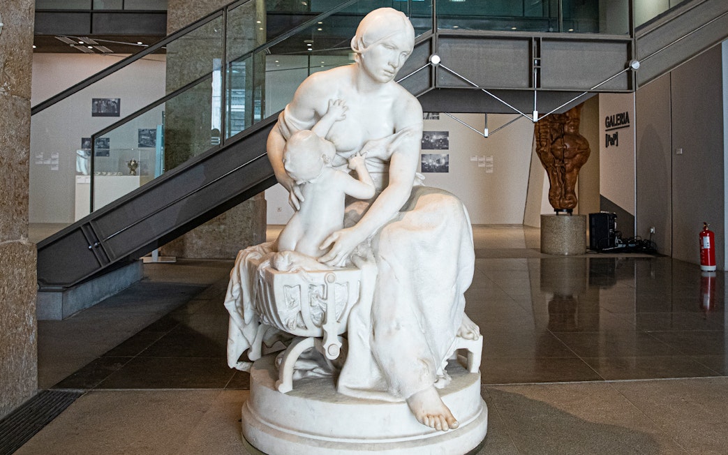 Sculpture of a woman and child at the National Museum of Contemporary Art.