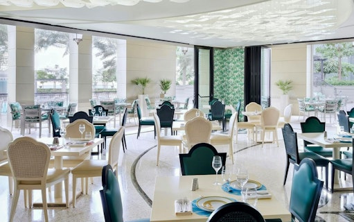 palazzo versace dubai: ужин «шведский стол» в ресторане giardino-3