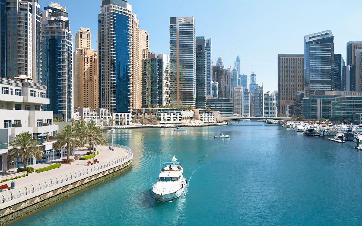 1-hour yacht cruise in dubai marina-4 1-hour yacht cruise in dubai marina-4