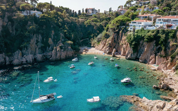 From Barcelona: Costa Brava Day Trip with Hike, Snorkel, Cliff Jump & Lunch