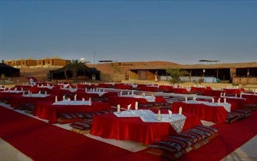 safari dans le désert de ras al khaimah avec dune bashing, balade à dos de chameau, sandboard, dîner barbecue et transferts-3