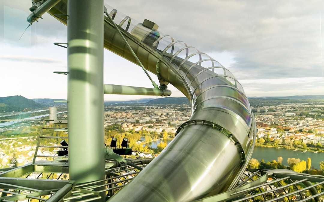 Turm Slide timings
