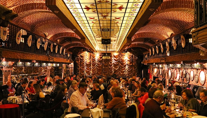 image of tango show with dinner