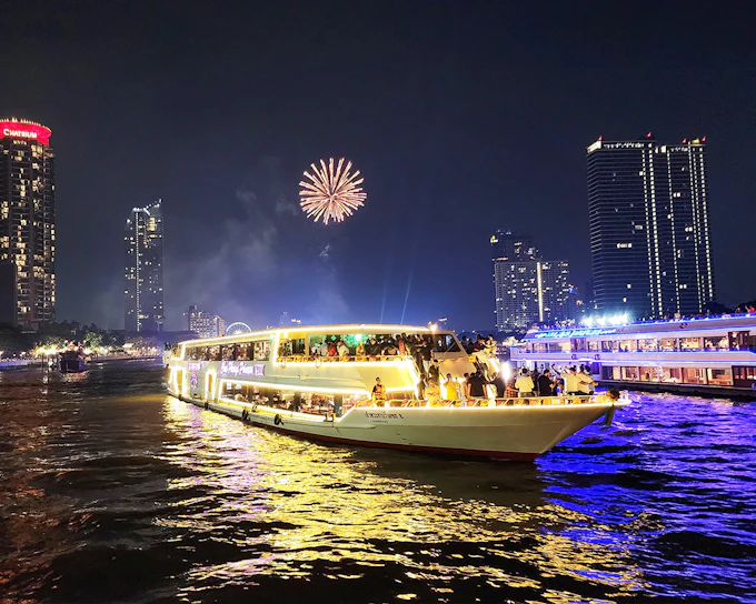 Chao Phraya Princess Cruise with Buffet Dinner & Live Music