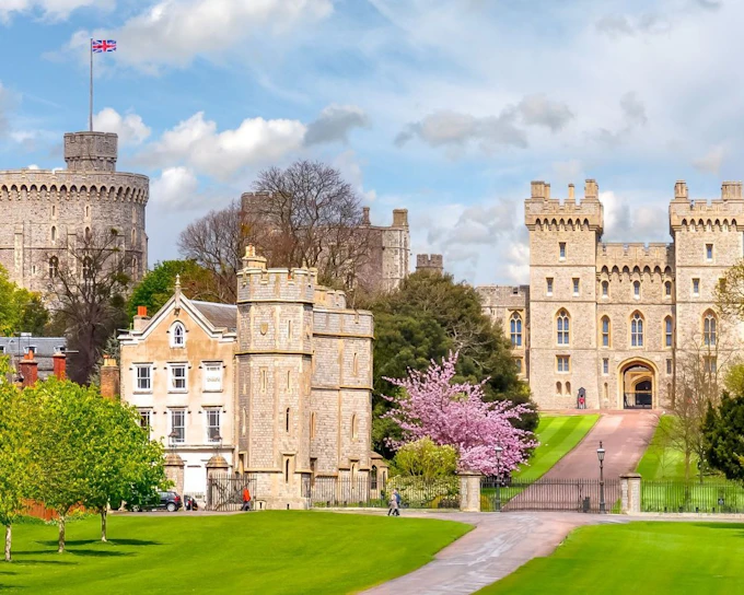 From London: Windsor Castle & Oxford Small-Group Tour