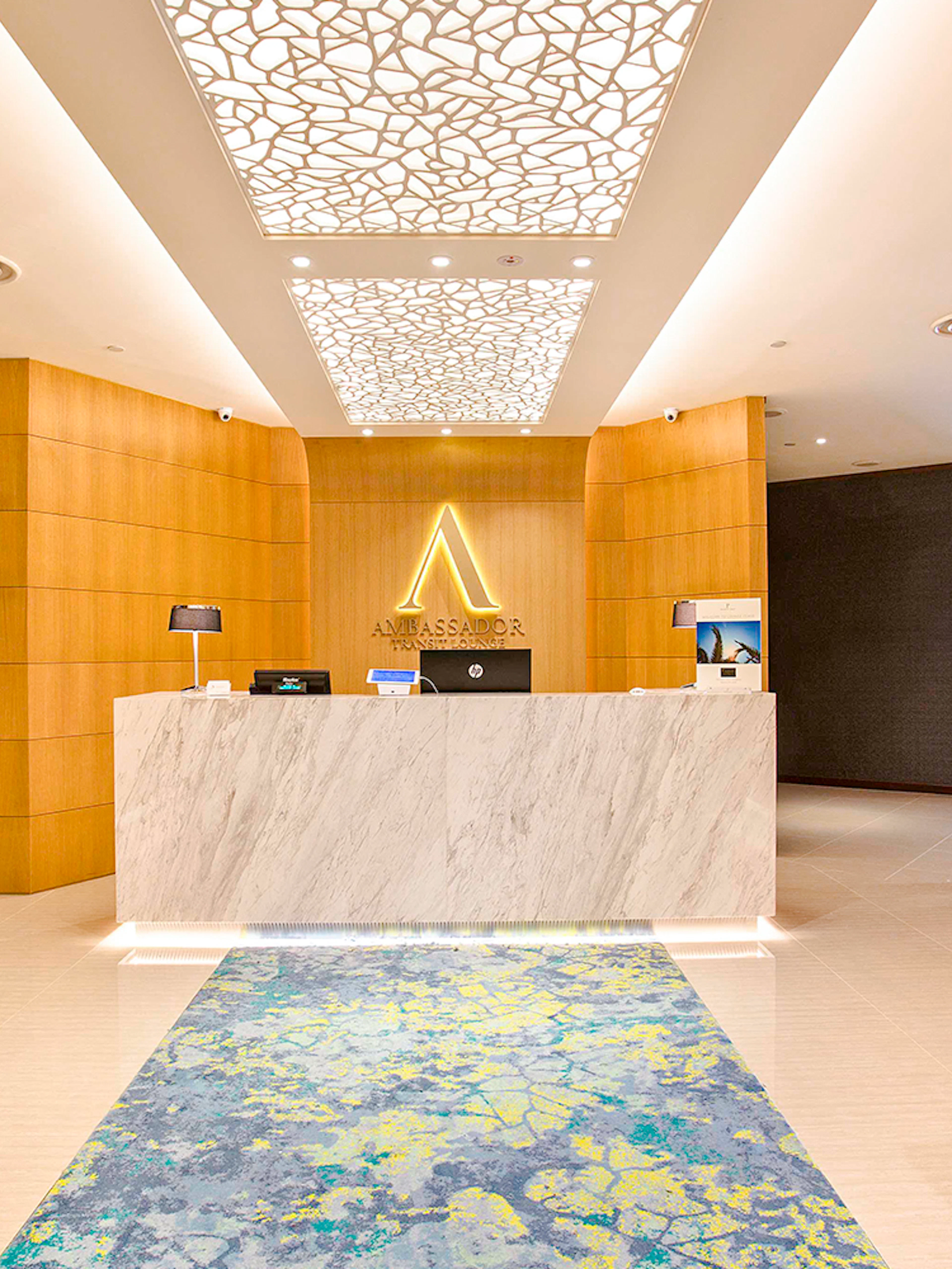 terminal 2: ambassador transit lounge at singapore changi airport-1