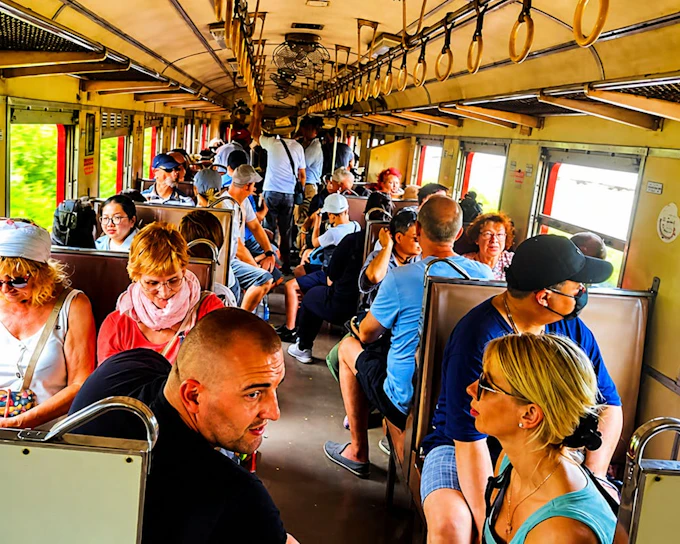 Private Tour: Maeklong Train Market, Floating Market and Klo