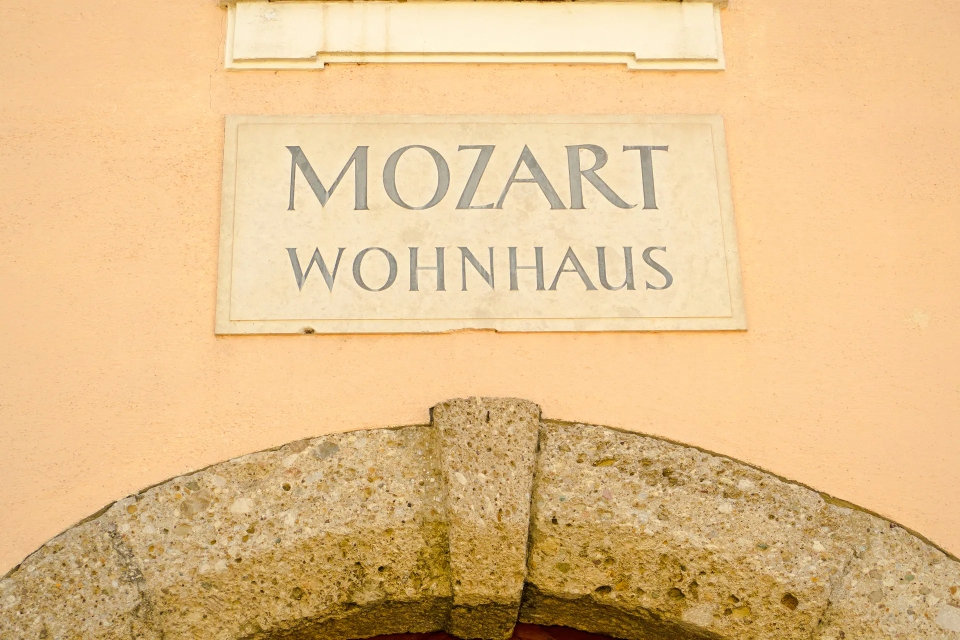 Skip-the-line Mozart's Birthplace Salzburg Old Town Tour