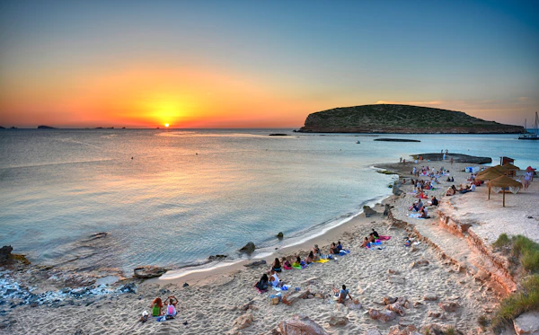 Ibiza Sunset Beach-Hopper Cruise with Unlimited Drinks