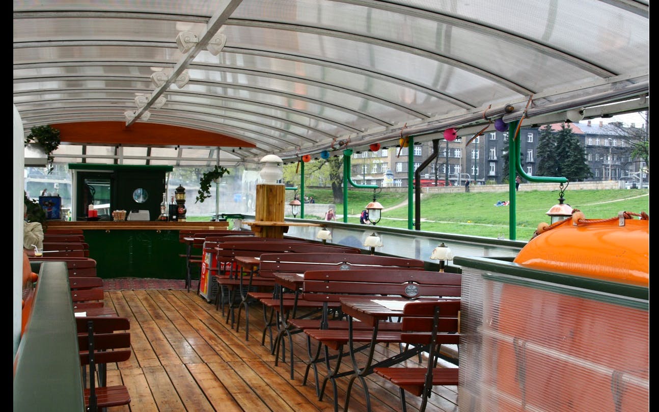 krakow vistula river sightseeing cruise showcasing city landmarks and historical highlights-5