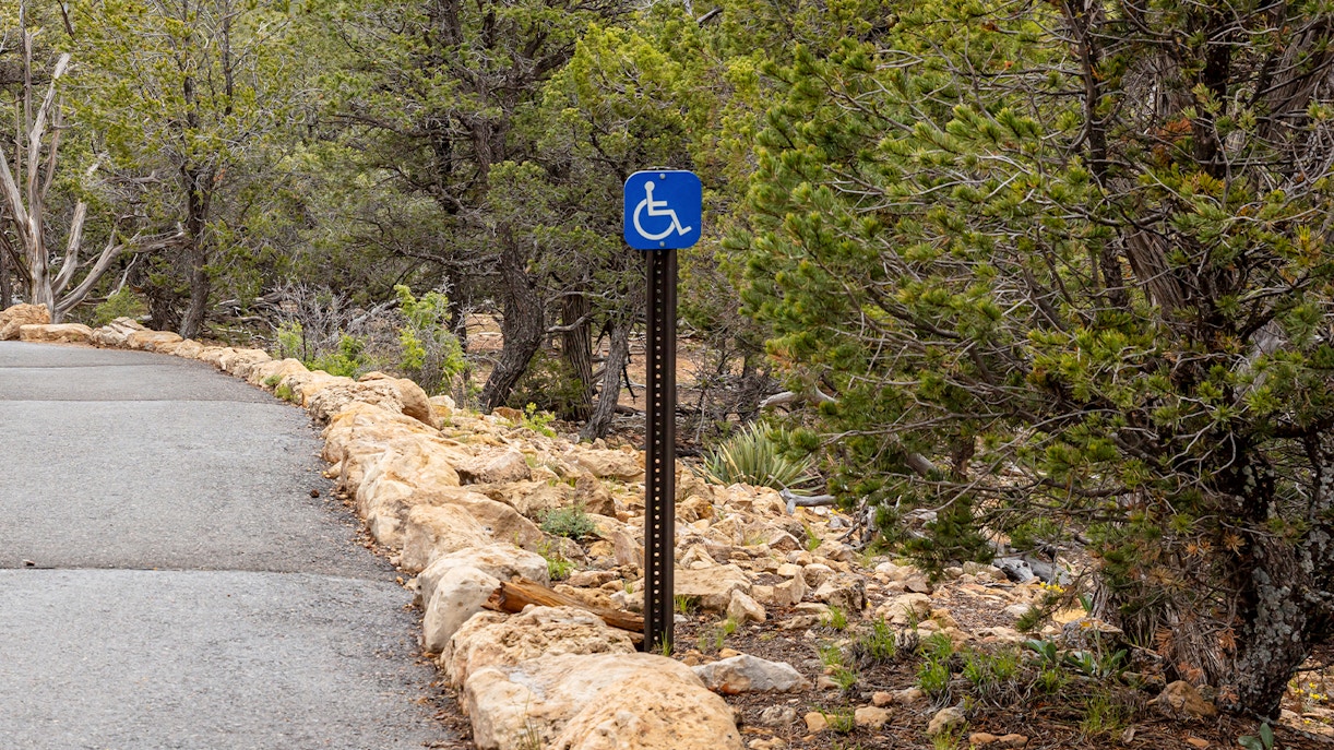 Grand Canyon USA wheelchair-accessible path
