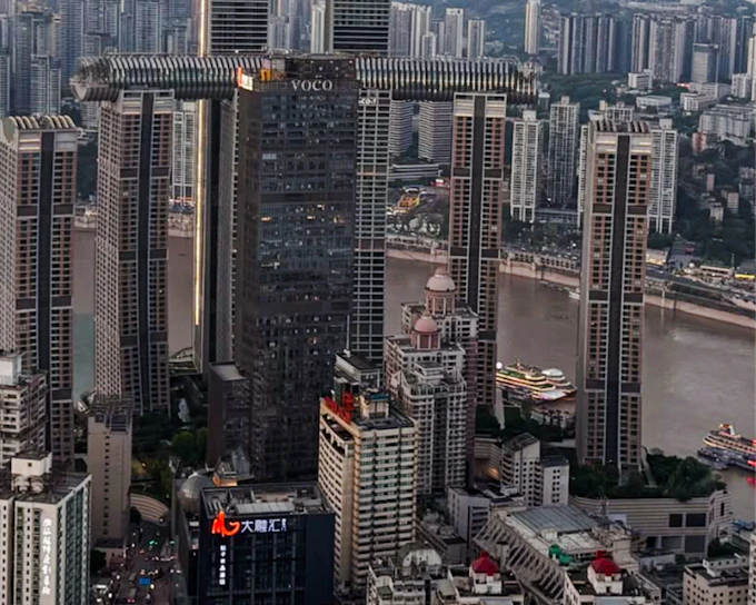 Chongqing Guided City Tour with Yangtze Cableway, VIP Sichuan Opera Show & Eye in the Clouds Observation Deck