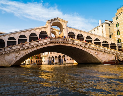 Puente de Rialto - atracciones de Venecia