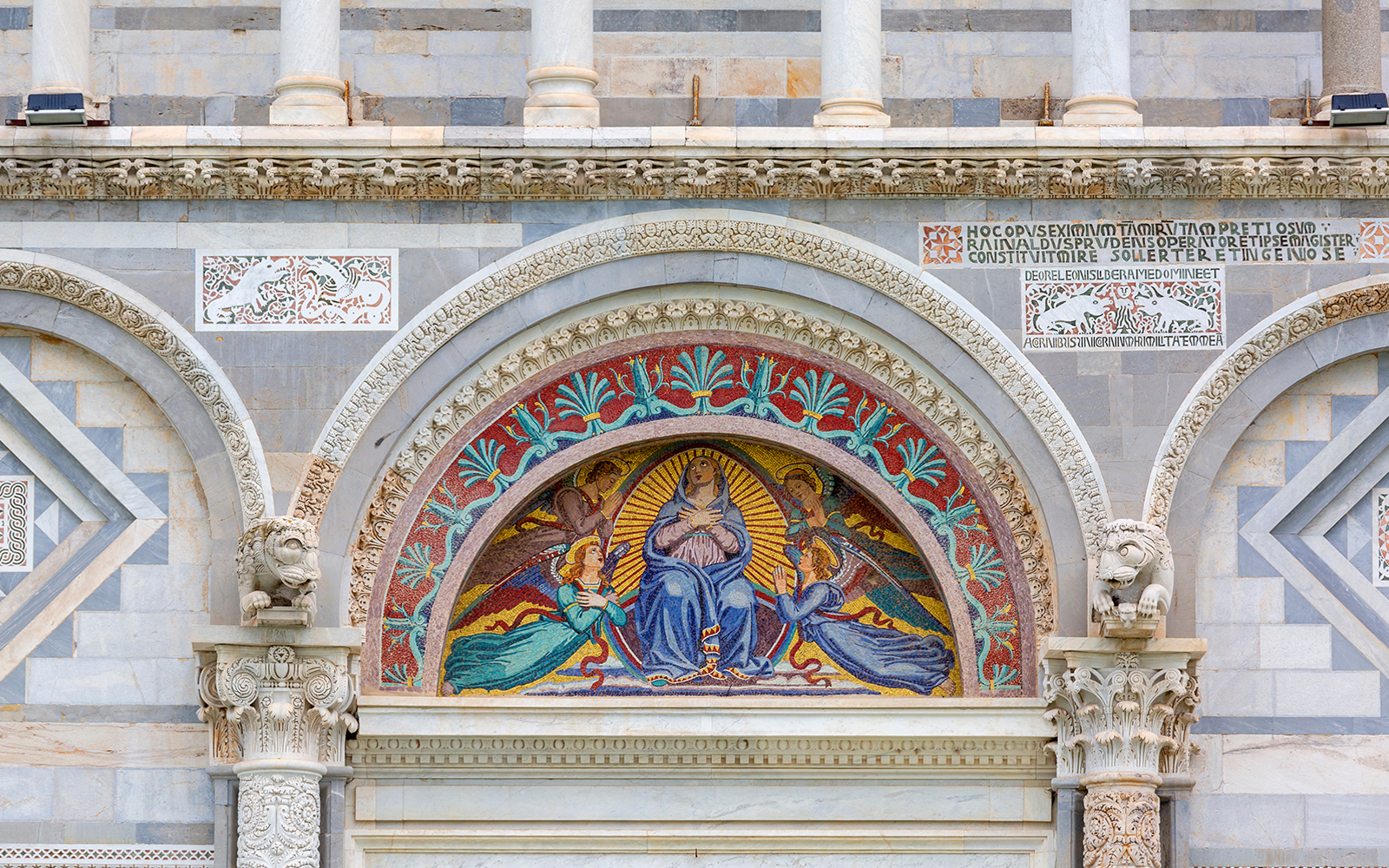 Mosaic above entrance door to Pisa Cathedral, Piazza del Duomo, Pisa, Italy.