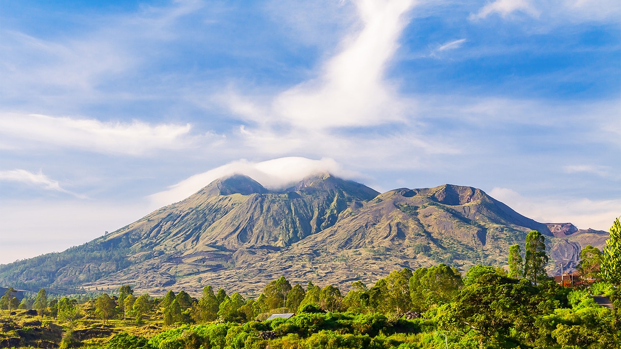 History and geography of Mount Batur