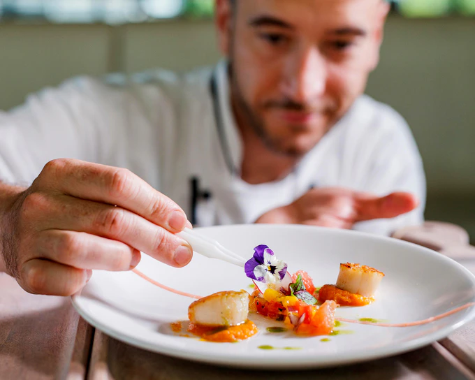 3 Course Dinner Cruise with Chef Designed Menu (Product 53153)